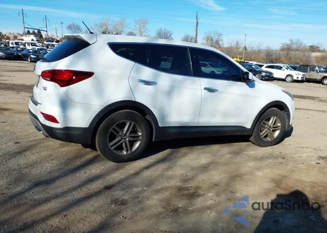 2018 Hyundai Santa Fe Sport 2.4L z USA, uszkodzony, nr VIN 5NMZTDLB7JH105770